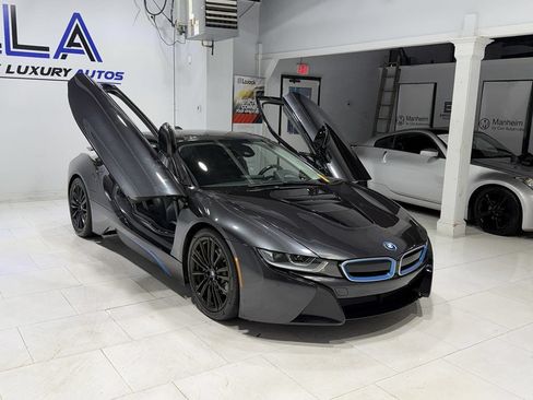 Used 2019 BMW i8 Coupe AWD/4WD image 5