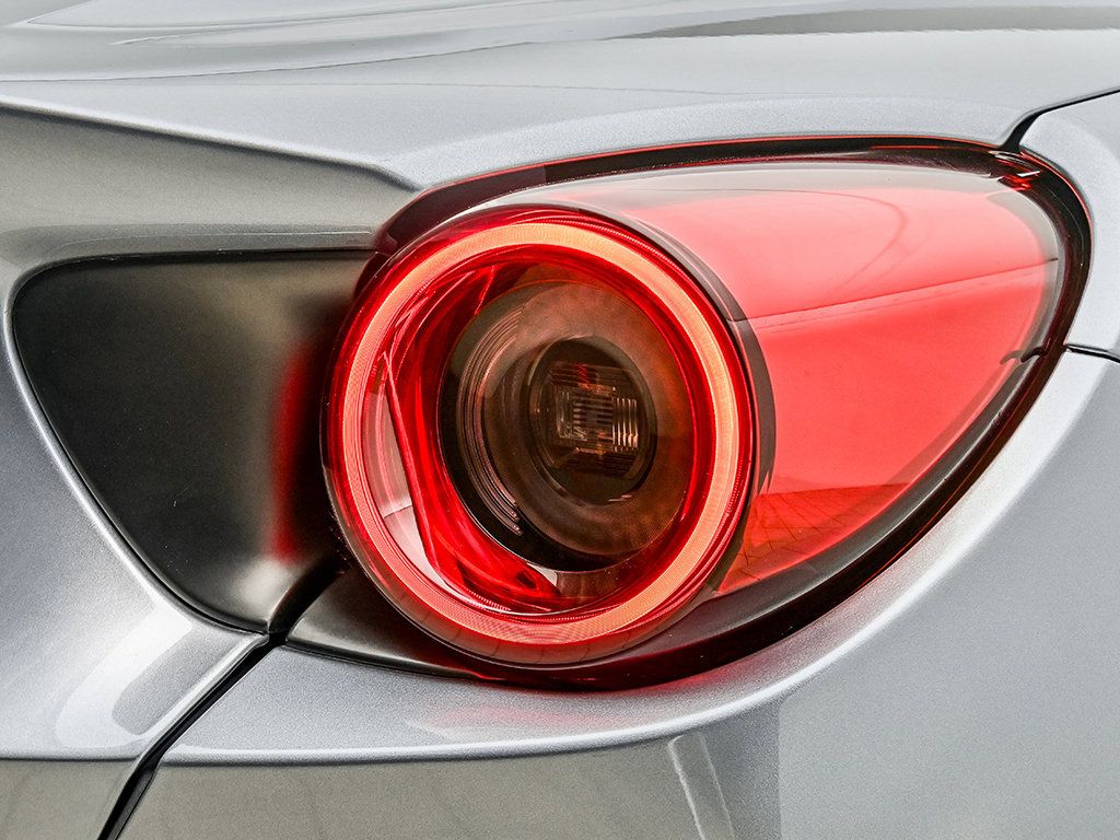 Certified 2019 Ferrari Portofino RWD image 26