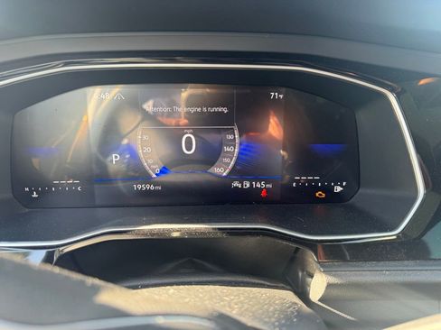 Used 2024 Volkswagen Jetta SE image 4