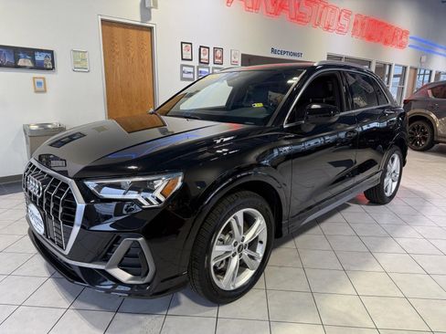 Used 2022 Audi Q3 2.0T Premium Plus image 3