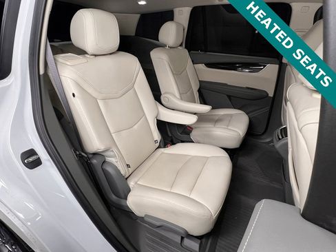 Used 2022 Cadillac XT6 Premium Luxury image 10