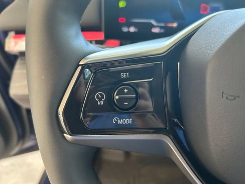 Used 2026 BMW i5 eDrive40 w/ Premium Package RWD image 46