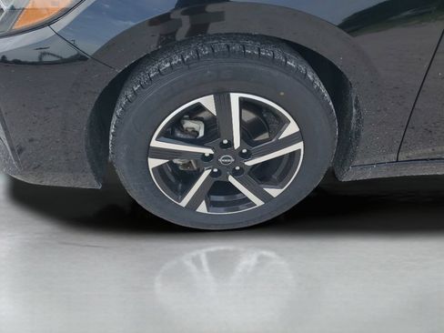 Used 2024 Nissan Sentra SV FWD image 25