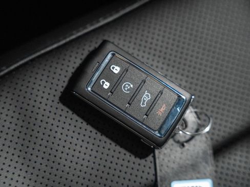 New 2025 Jeep Grand Cherokee L Limited w/ Luxury Tech Group II image 45