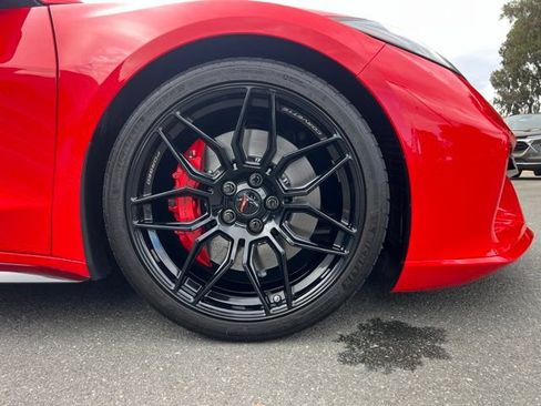 Used 2025 Chevrolet Corvette Z06 RWD image 4