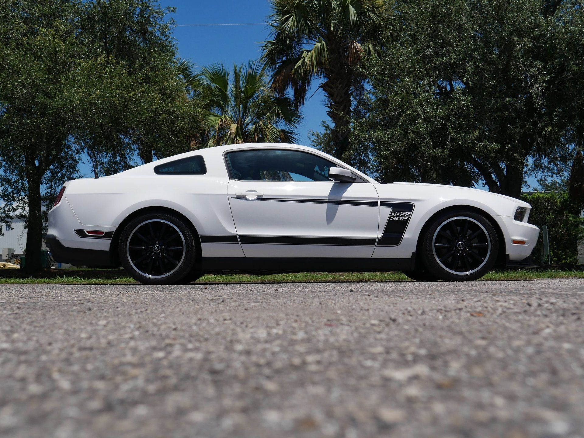 Used 2012 Ford Mustang Boss 302 w/ Boss 302 Accessory Pkg RWD image 49