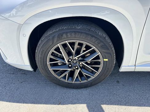 New 2026 Lexus TX 350 AWD image 10