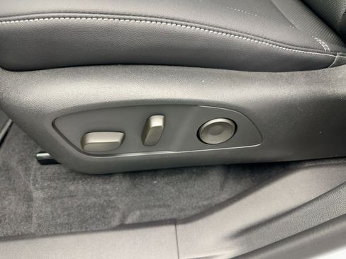 New 2026 Chevrolet Traverse LT w/ Driver Confidence Package image 13