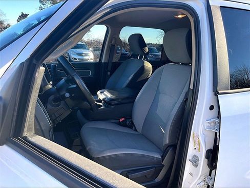 Used 2020 RAM 3500 Big Horn image 23