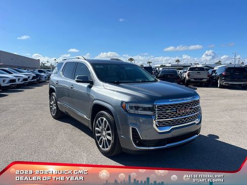 Used 2021 GMC Acadia Denali w/ Denali Technology Package image 2