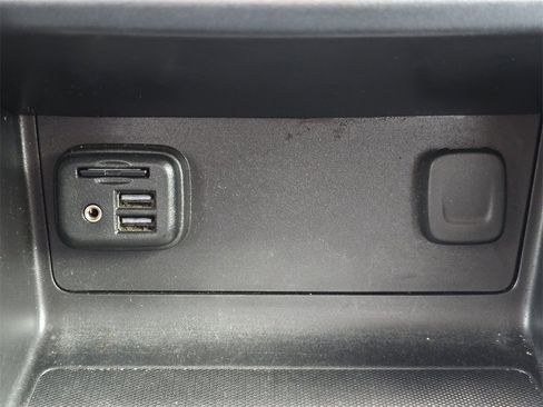 Used 2019 Chevrolet Colorado Z71 image 26