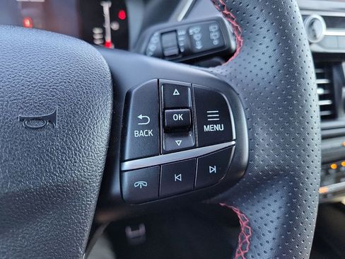 Used 2024 Ford Escape ST-Line image 17