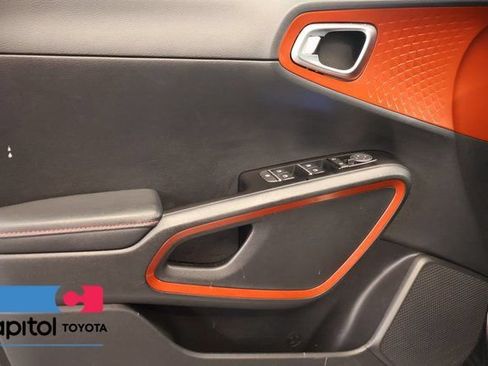 Used 2023 Kia Soul GT-Line FWD image 9