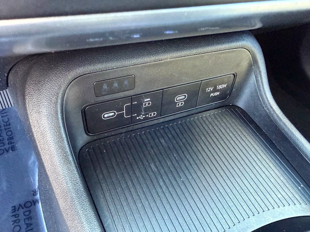 Certified 2024 Hyundai Kona SEL AWD/4WD image 31