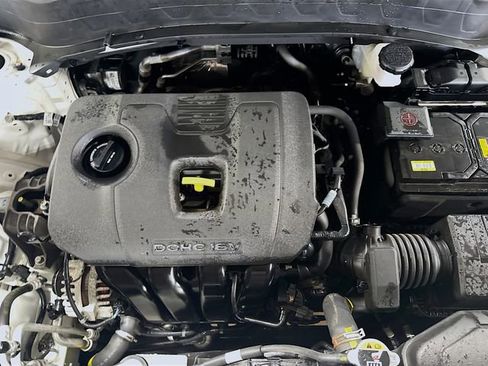 Used 2024 Kia Seltos EX AWD/4WD image 31