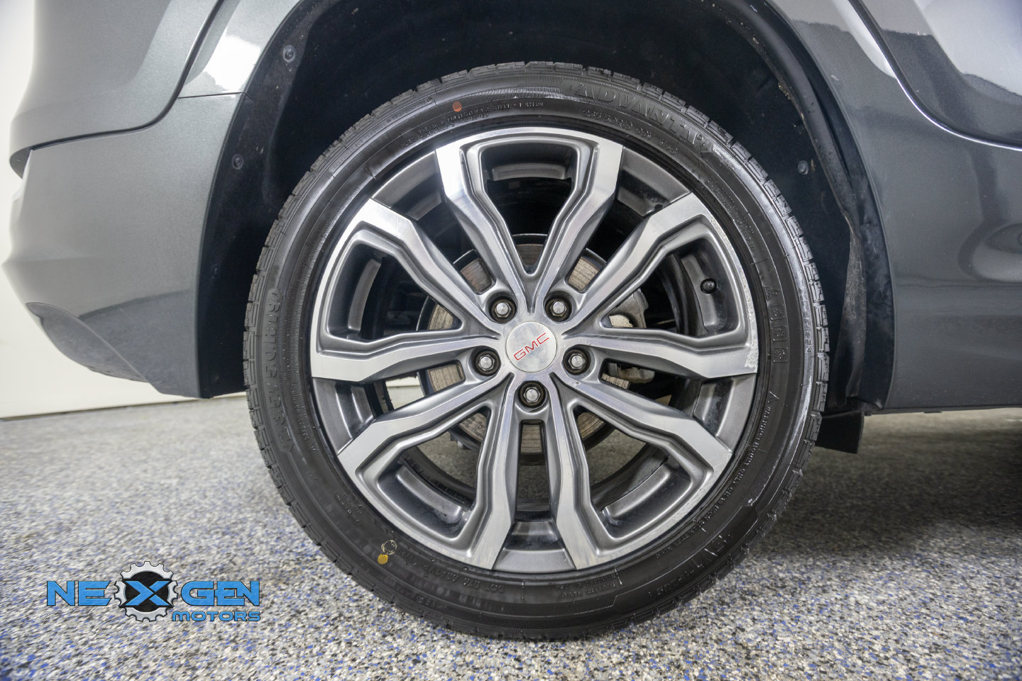 Used 2018 GMC Terrain Denali w/ Advanced Safety Package FWD image 44