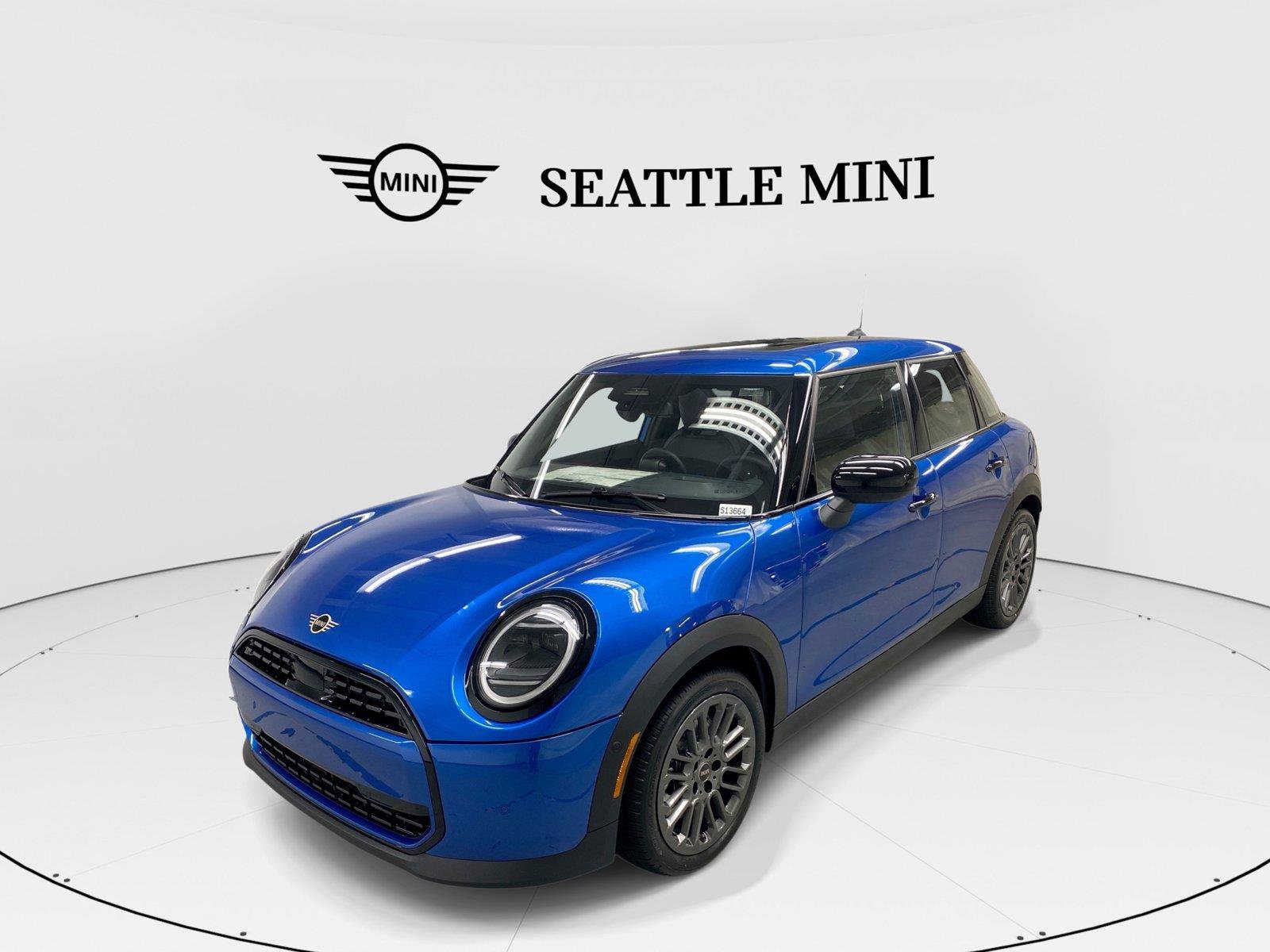 New 2026 MINI Cooper 4-Door Hardtop FWD image 1