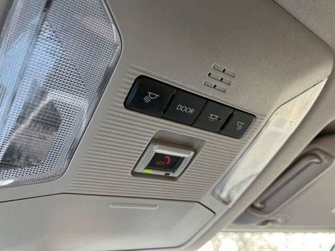 Used 2024 Toyota RAV4 XLE image 36