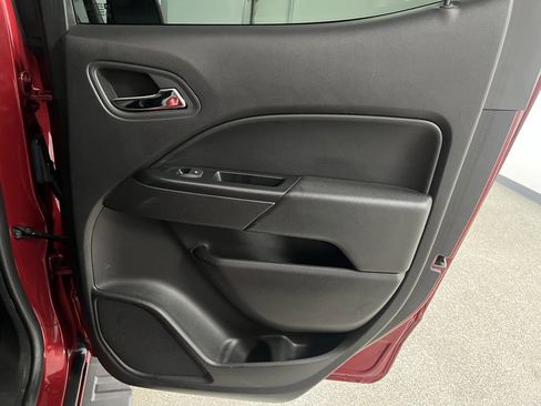 Used 2018 Chevrolet Colorado LT w/ LT Convenience Package image 58