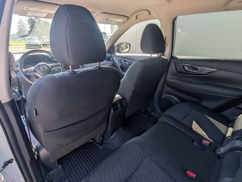 Used 2020 Nissan Rogue SV AWD/4WD image 13
