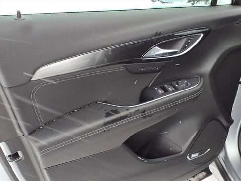 Certified 2025 Buick Envision Preferred image 6