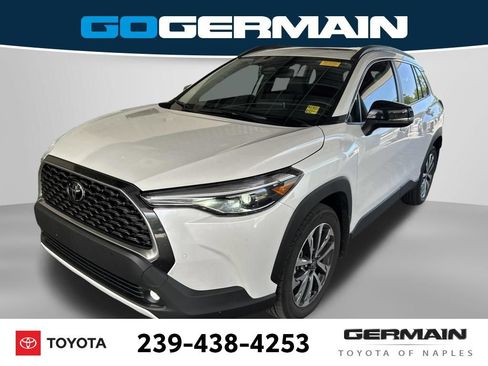 Certified 2025 Toyota Corolla Cross XLE w/ Convenience Package FWD image 1