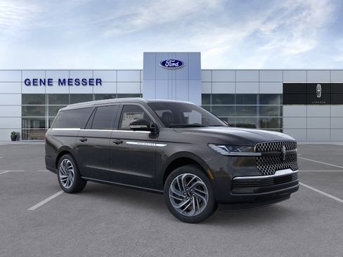 New 2025 Lincoln Navigator L Reserve AWD/4WD image 29
