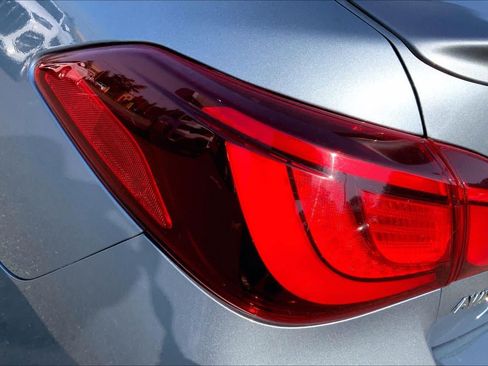 Used 2016 INFINITI Q70 3.7 AWD/4WD image 29