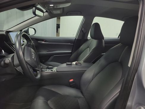 Used 2024 Toyota Camry XSE FWD image 16