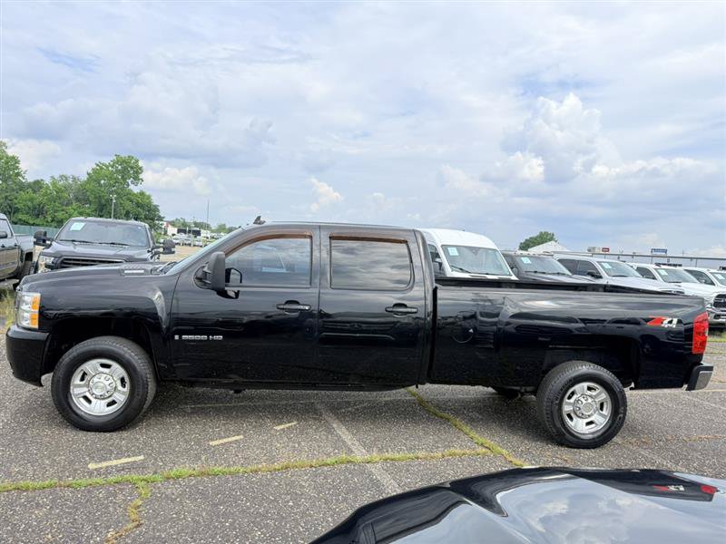 Used 2008 Chevrolet Silverado 3500 LTZ w/ Suspension Package, Off-Road AWD/4WD image 8