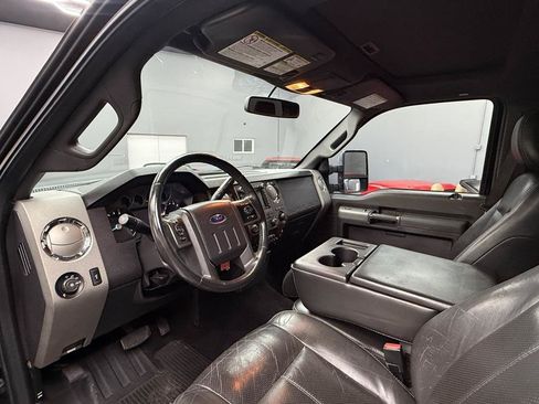 Used 2011 Ford F250 Lariat w/ Lariat Ultimate Pkg AWD/4WD image 16