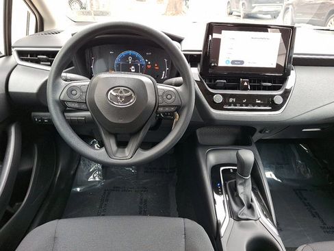 Used 2026 Toyota Corolla LE image 11