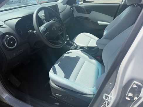 Used 2023 Hyundai Kona SEL image 5