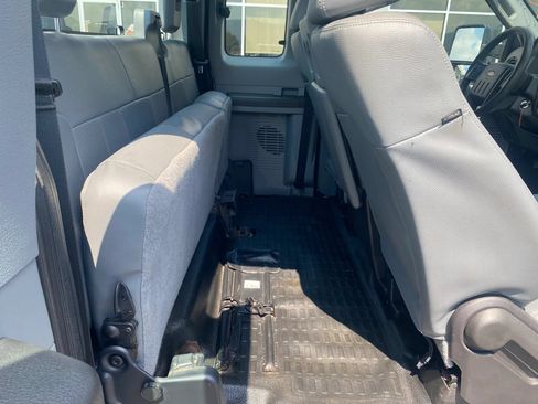 Used 2015 Ford F250 XL w/ Power Equipment Group AWD/4WD image 26