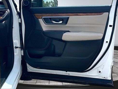 Used 2017 Honda CR-V EX-L image 15