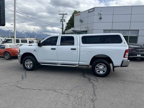 Used 2024 RAM 3500 Tradesman w/ Chrome Appearance Group image 9