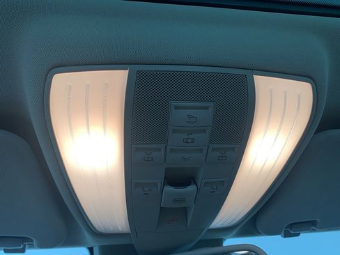 Used 2014 Mercedes-Benz E 350 Sport image 29