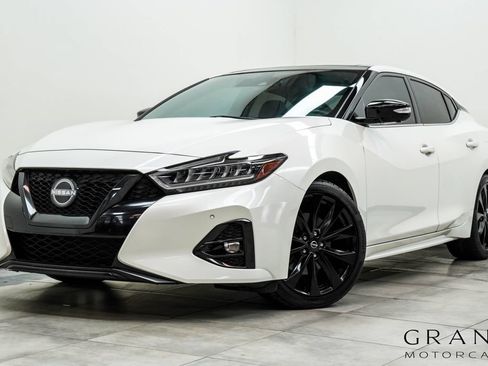 Used 2023 Nissan Maxima SR w/ Sport Mat Group FWD image 1