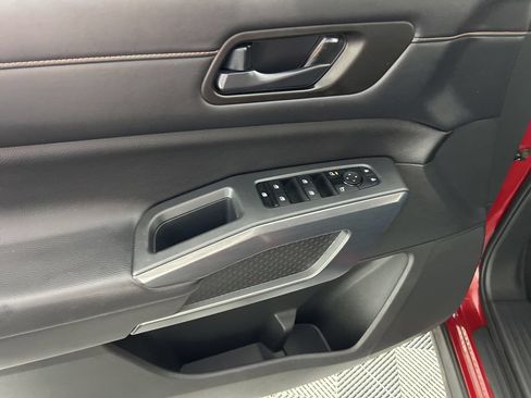 Used 2024 Nissan Pathfinder Rock Creek AWD/4WD image 19