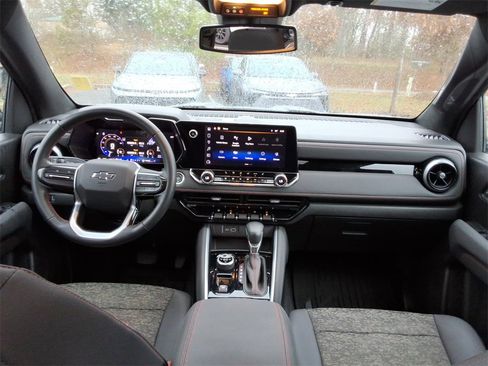 Certified 2024 Chevrolet Colorado Z71 w/ Z71 Convenience Package 2 image 19