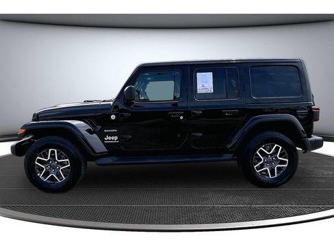 Certified 2024 Jeep Wrangler Unlimited Sahara AWD/4WD image 16