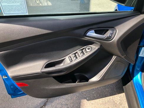 Used 2016 Ford Focus SE image 10