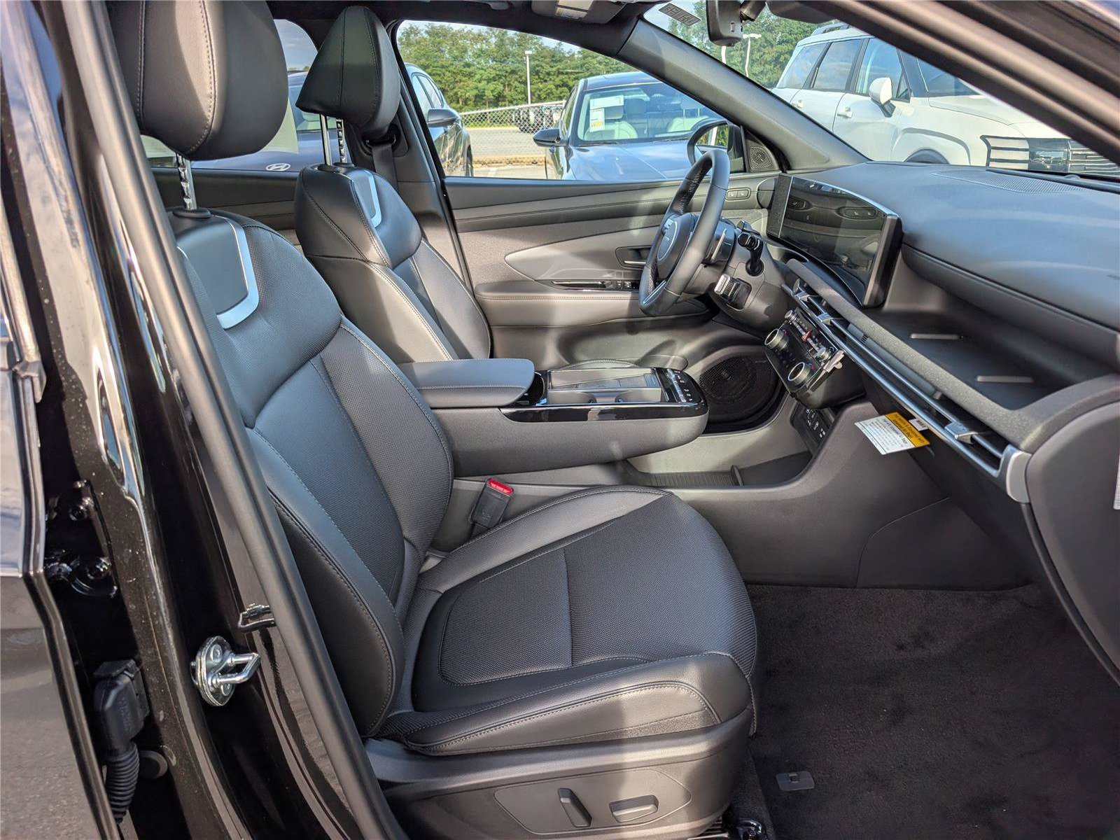 New 2026 Hyundai Tucson Limited AWD/4WD image 9