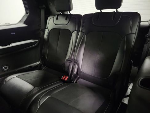 Used 2024 Jeep Grand Cherokee L Laredo AWD/4WD image 24