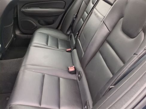 Used 2024 Volvo S60 B5 Core image 19