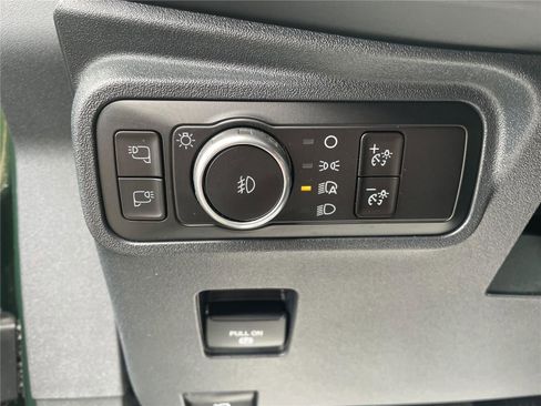 Used 2025 Ford Bronco Badlands AWD/4WD image 13