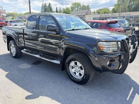 Used 2005 Toyota Tacoma 4x4 Access Cab image 3