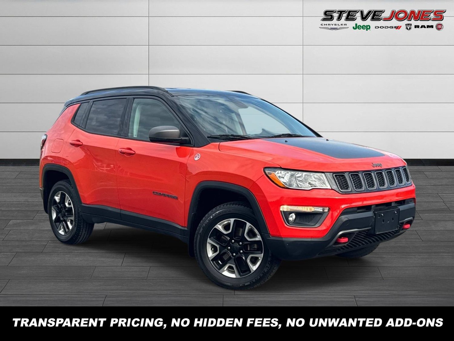 Used 2018 Jeep Compass Trailhawk w/ Cold Weather Group AWD/4WD image 1