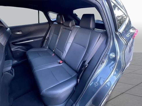 Certified 2022 Toyota Venza XLE image 20