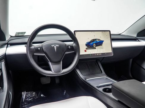 Used 2023 Tesla Model 3 Standard Range RWD image 15